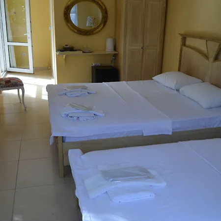 Hotel Cunda Panorama 2*