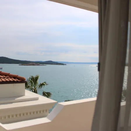 Cunda Panorama Хотел Аявали