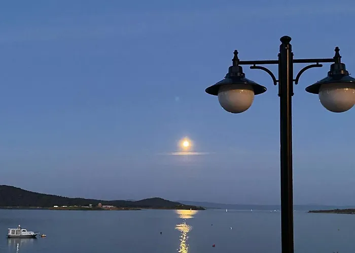 Szálloda Cunda Panorama 2*